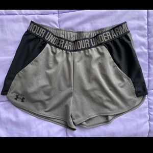 Workout Shorts w/ Pockets !